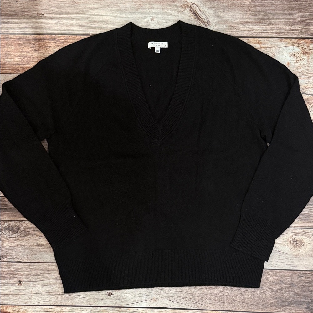 Equipment Women’s Black V-Neck Cashmere Sweater